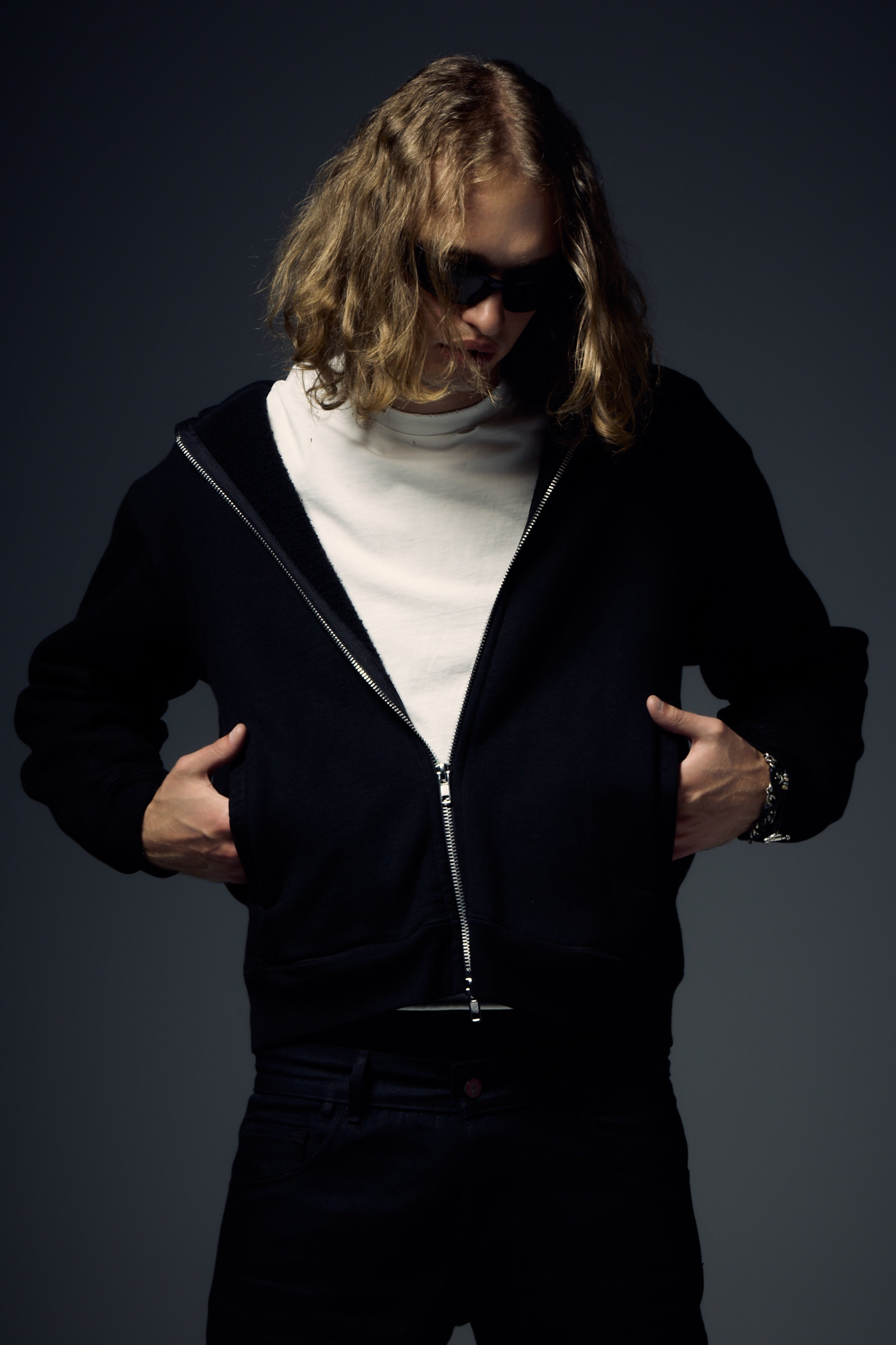 Halo Zip Hoodie - Black – TRINITY